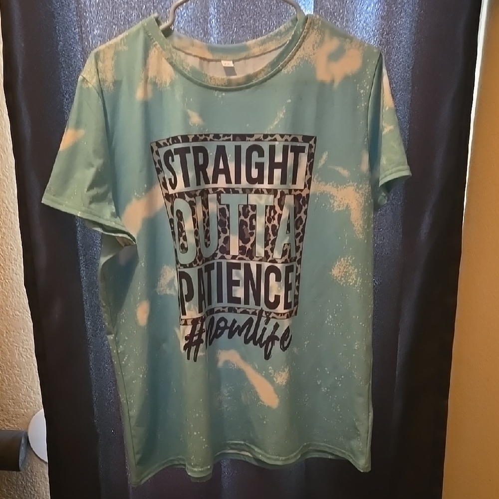 Graphic Tee with Leopard Print Design